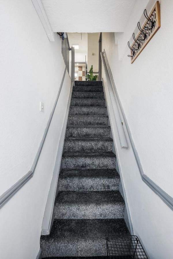 Heathrow 2-Bedroom Maisonette With Parking West Drayton  Exterior photo